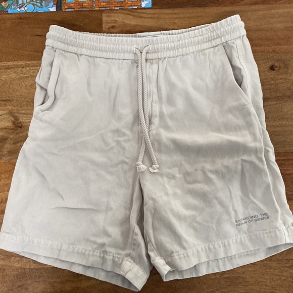 Zara Bermuda Shorts - Picture 3 of 13